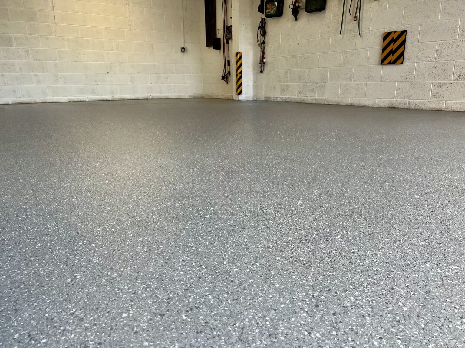 Commercial decorative flake resin floor