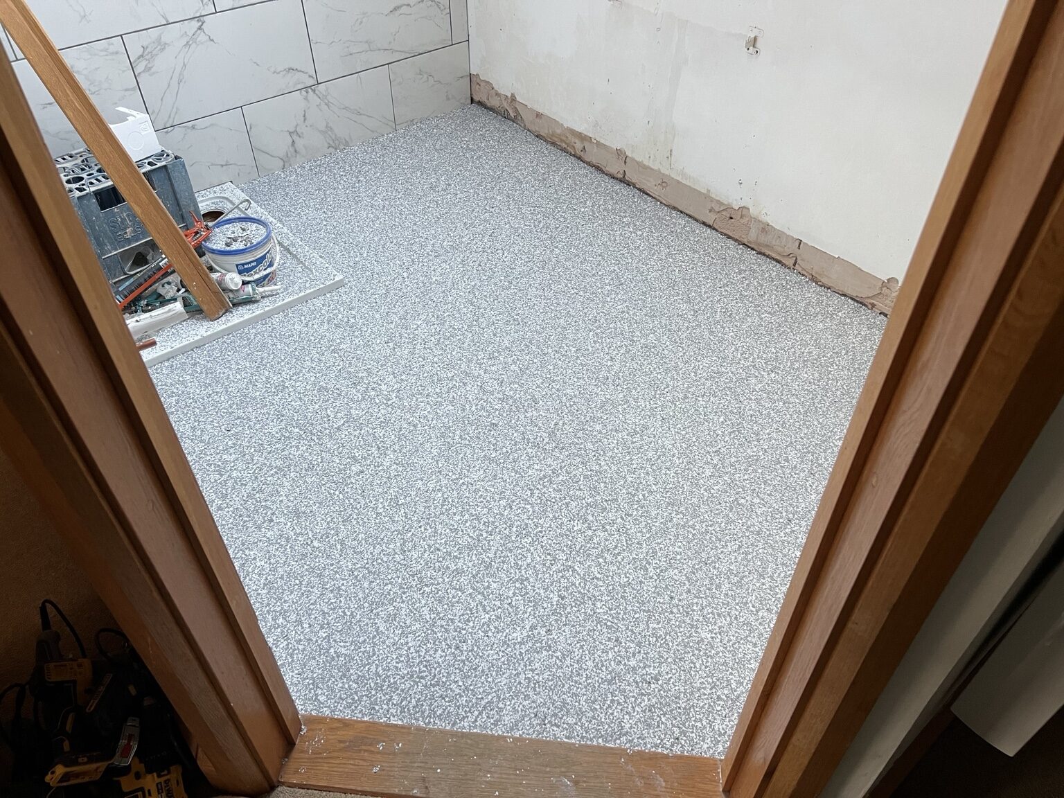 Light grey decorative flake resin floor